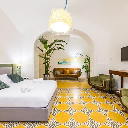 Kea Home, Entire House In The Heart Of Napoli Bagian luar foto