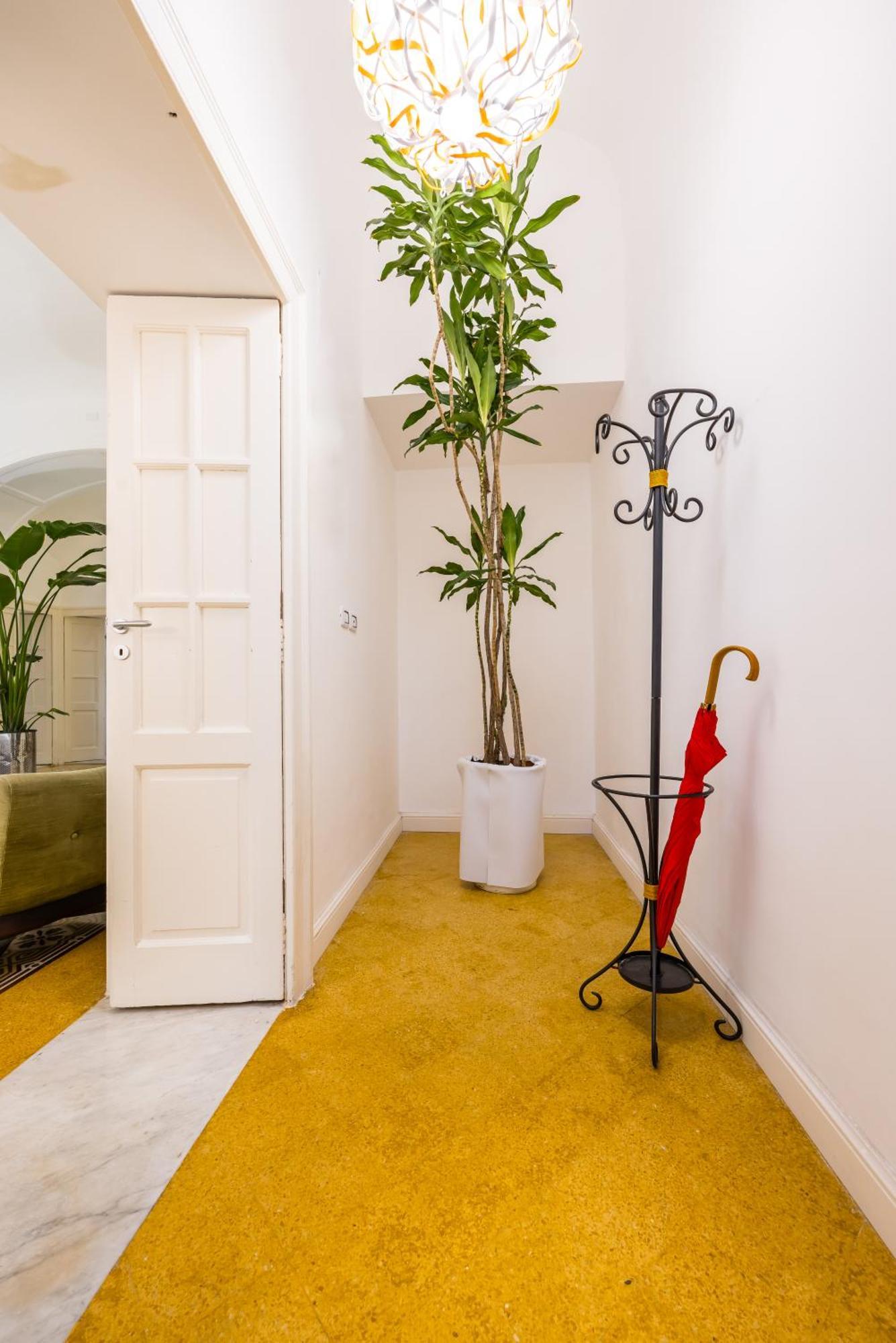 Kea Home, Entire House In The Heart Of Napoli Bagian luar foto
