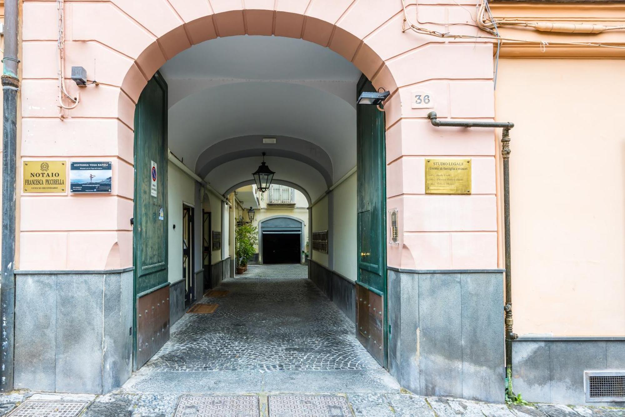 Kea Home, Entire House In The Heart Of Napoli Bagian luar foto
