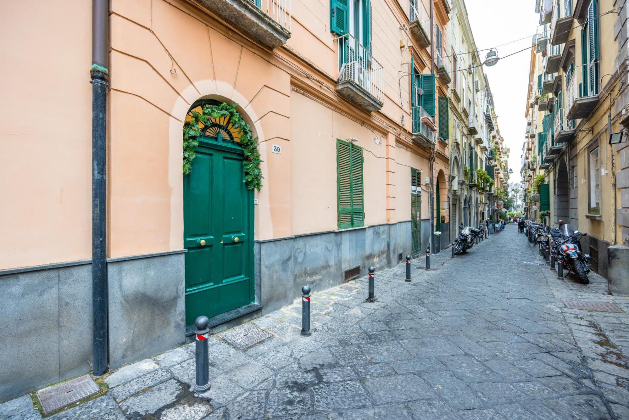 Kea Home, Entire House In The Heart Of Napoli Bagian luar foto