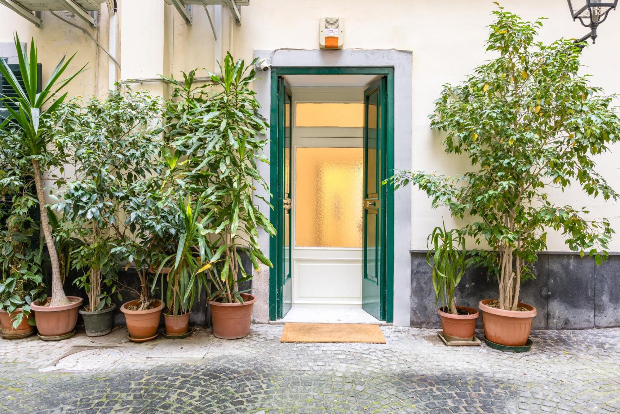 Kea Home, Entire House In The Heart Of Napoli Bagian luar foto