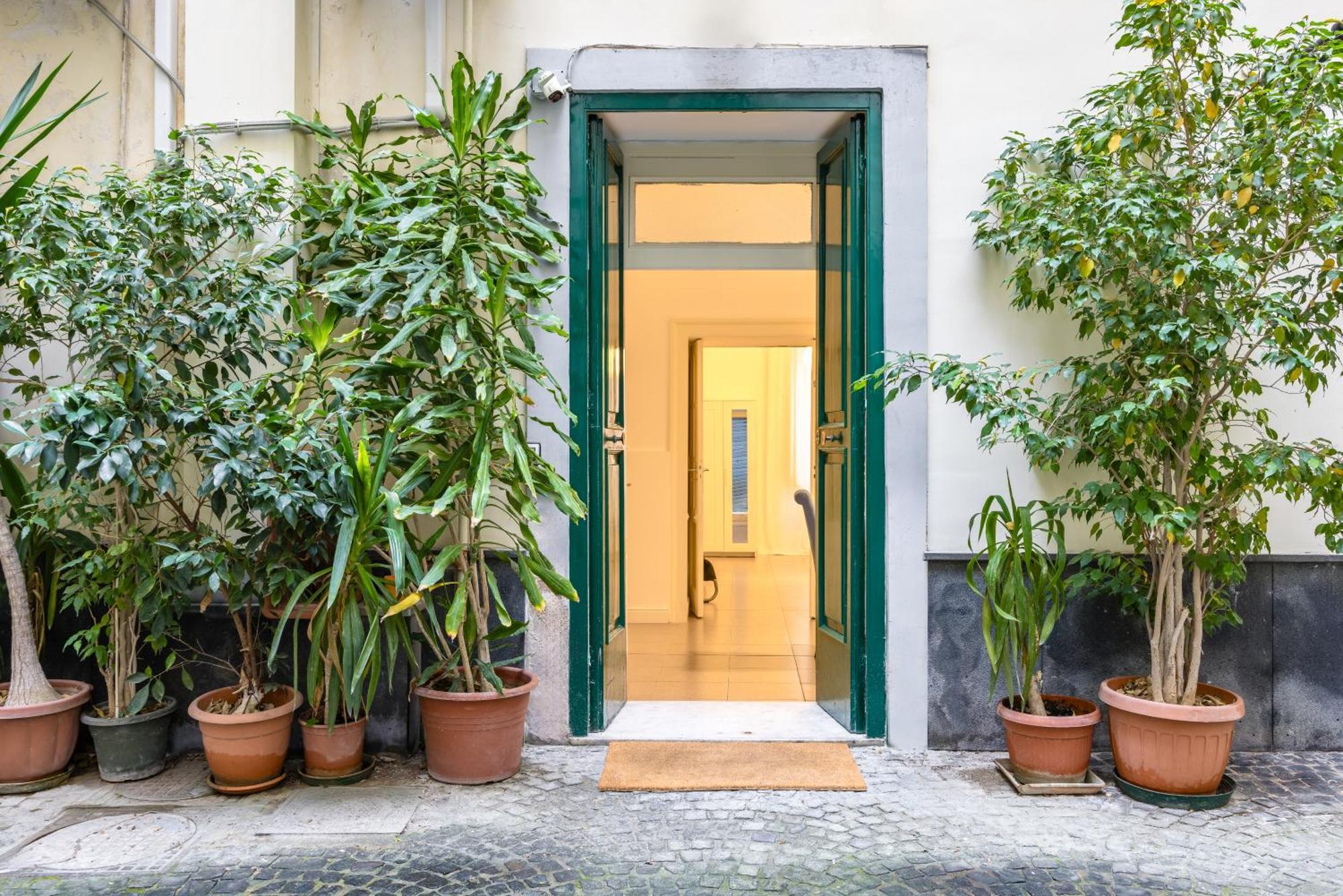 Kea Home, Entire House In The Heart Of Napoli Bagian luar foto