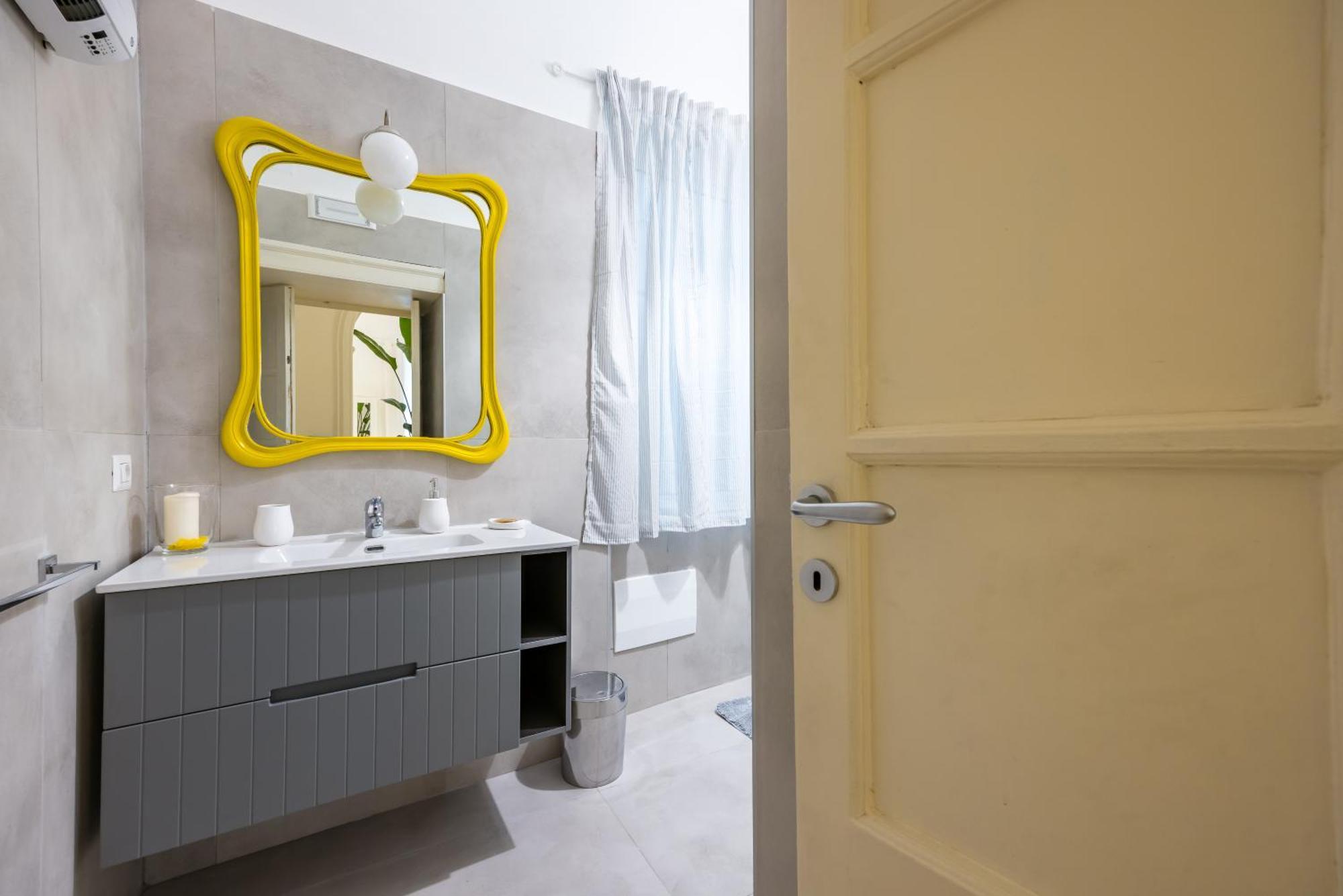 Kea Home, Entire House In The Heart Of Napoli Bagian luar foto